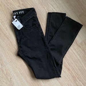H&M Men’s Super Skinny Distressed Jean